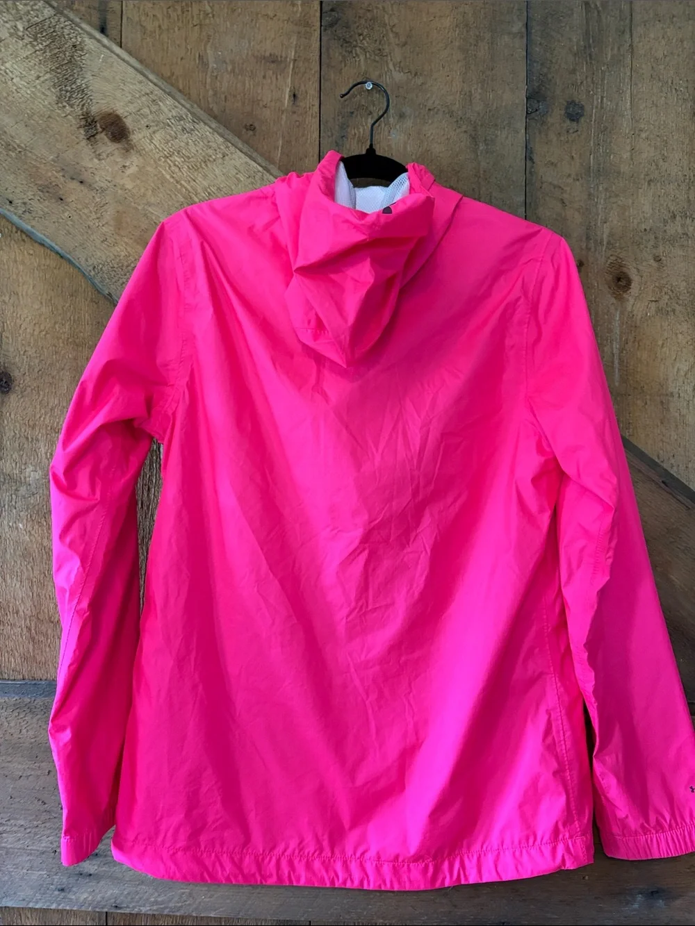 Under Armour Women's Bright Pink Windbreaker Jacket